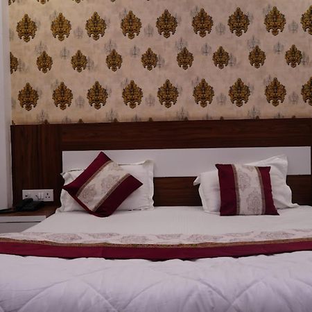 Hotel The Ramay Palace Ayodhya Luaran gambar
